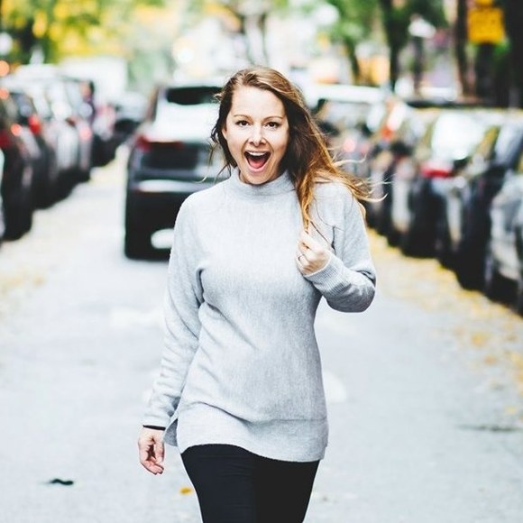 Meet your Posher, Hallie - Picture 1 of 1